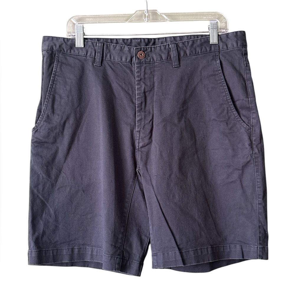 the North Face Charcoal Grey Black Shorts Men's Sz 34 Outdoor Hiking Nature